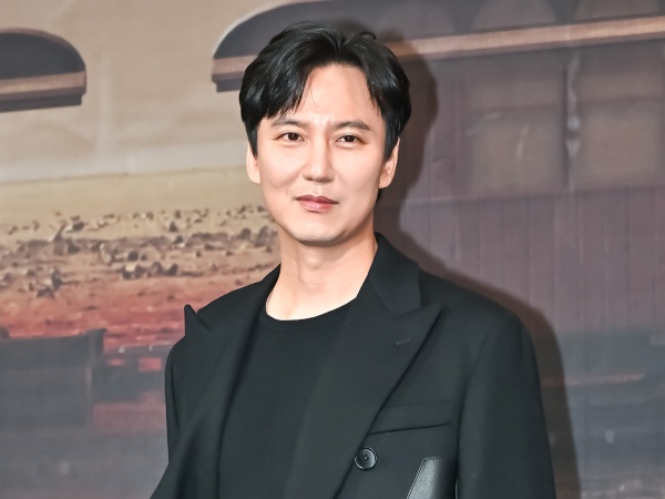 俳優キム・ナムギル、隠し切れないダンディさ…Netflix『剣の詩』で見せる“顔”とは【PHOTO】