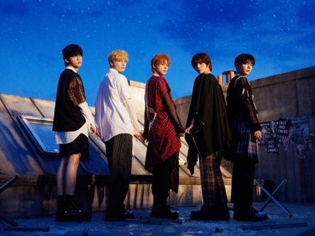 TOMORROW X TOGETHER、 夢を追う少年を描いたコンセプトフォトを公開