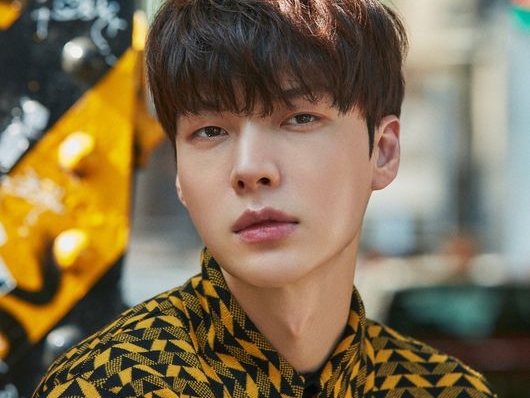 ク・ヘソンとの“ドロ離婚”で知られるアン・ジェヒョン、4年ぶりバラエティ出演が話題！