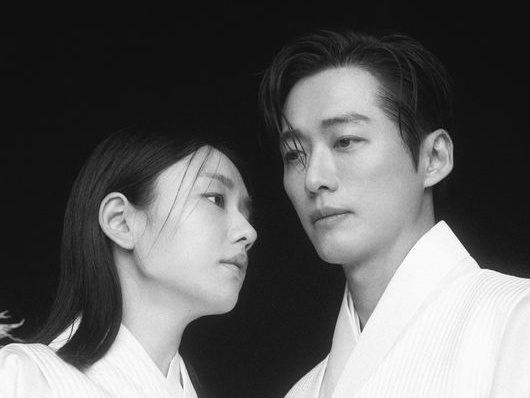 パート2放送も目前！ドラマ『恋人』ナムグン・ミン×アン・ウンジン、韓服でのカップルSHOTを公開【PHOTO】