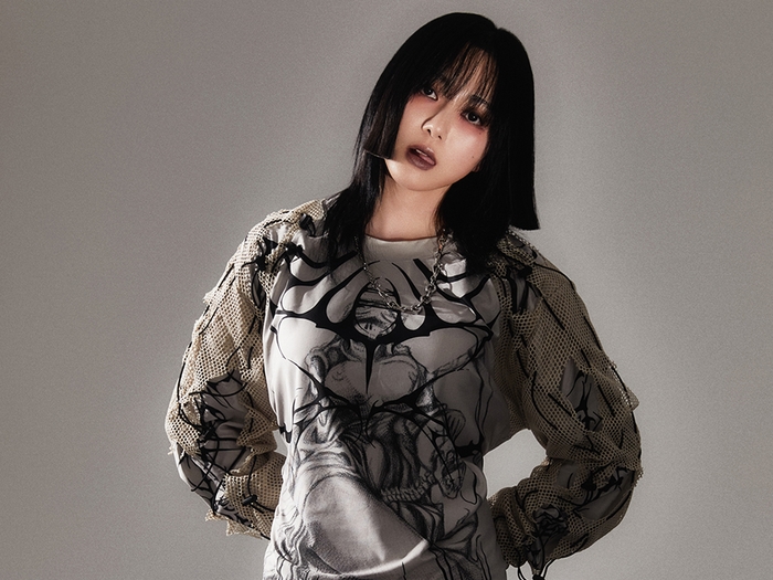“いじめ暴露”でグループは空中分解…AOA出身クォン・ミナが雑誌に登場「考えたいように考えて」【PHOTO】
