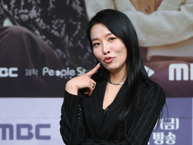 『愛の不時着』『梨泰院クラス』出演女優（43）、2歳下実業家との結婚から3カ月で妊娠発表