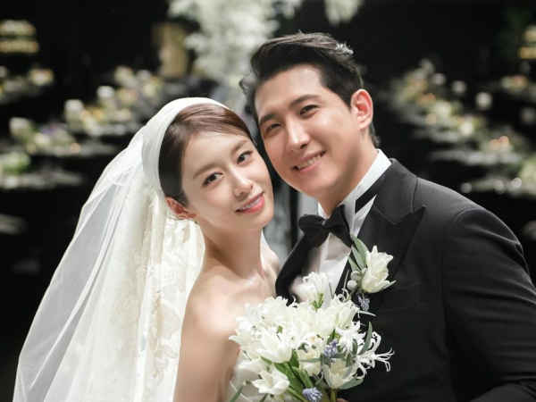 T-ARA出身ジヨン、プロ野球選手の夫とともに“まだ誕生していない”子供の靴づくりに励む姿！