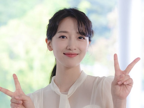 元CA女優ピョ・イェジン、新ドラマ『昼に浮かぶ月』に高まる期待…ときめきを誘う愛らしい笑顔