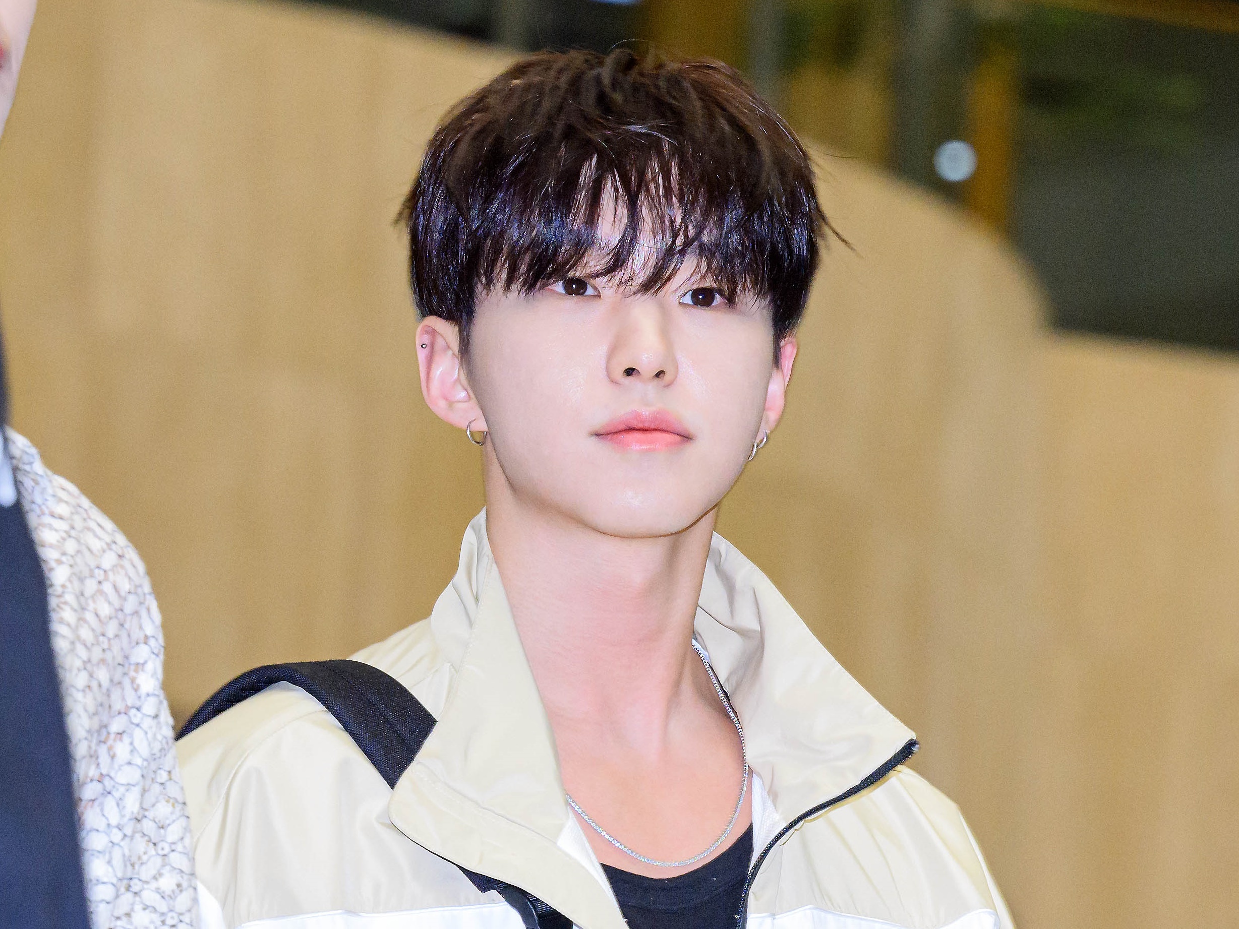 SEVENTEEN・ホシ、生配信中に過激ファンが“鬼電”…警告するも「告訴はしない」と断言