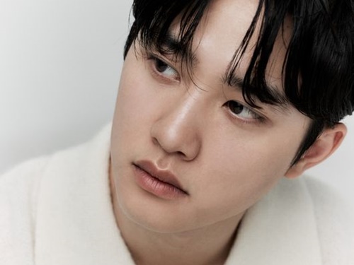 EXO出身ド・ギョンス（D.O.）、新事務所のプロフィール写真を公開。華麗な再出発に期待大