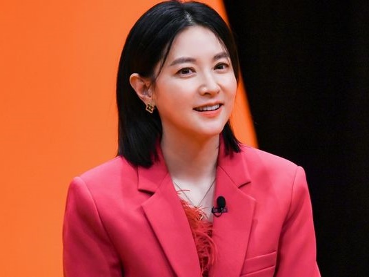 「ママ友とカラオケに行く」発言も。『チャングム』女優イ・ヨンエ、親近感あふれる日常に反響