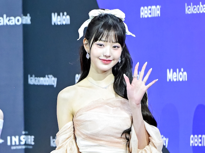 【写真】「ディズニープリンセスみたい」炎上系ユーチューバー撃退のIVE・ウォニョン、破壊力満点ドレス姿