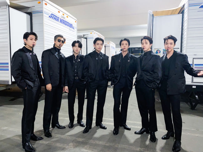 全員が入隊するBTS、10年間を収めたディズニープラスドキュメンタリーがスチール10枚を公開【PHOTO】
