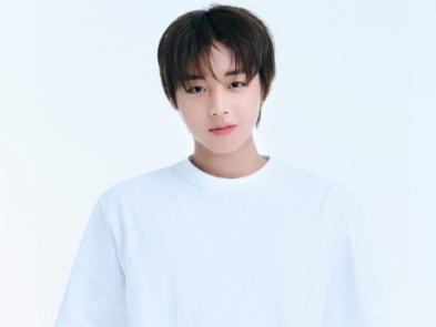 Wanna One出身パク・ジフン、『弱いヒーロー Class2』で前作に続き主演へ。磨きのかかった演技に注目