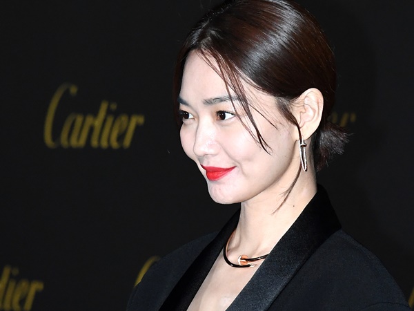 【写真】本当に39歳？女優シン・ミナの“圧倒的脚線美”にウットリ「アイドルみたい」