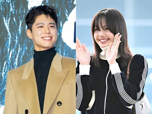 俳優パク・ボゴム、BLACKPINK・リサとのツーショットを公開…仲睦まじい2人の表情に大注目【PHOTO】