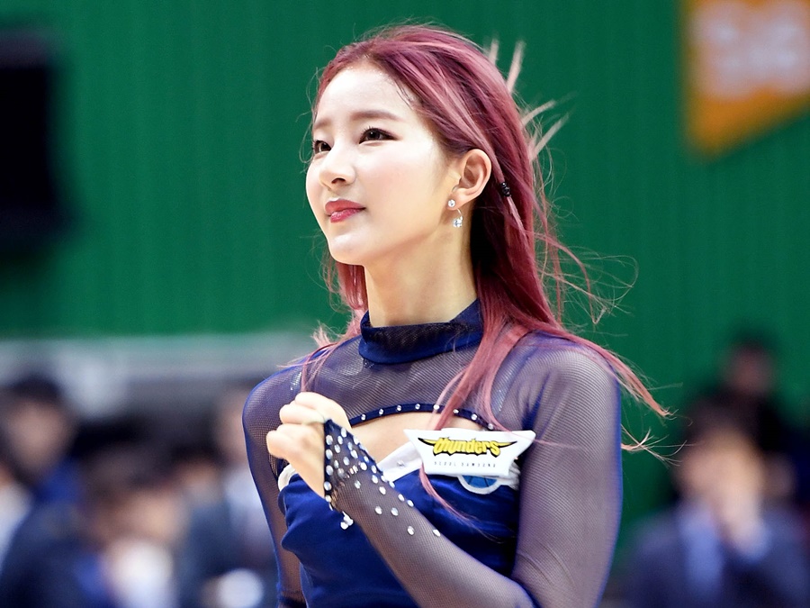 「ハンパない…」韓国プロ野球の人気チア、スタイル抜群の近況SHOTに絶賛続々「キュートです！」【PHOTO】