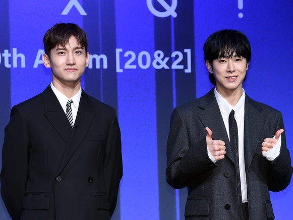 デビュー20周年の東方神起は「ワインのようなグループ」 “K-POPの伝説”が醸す「成熟」と「輝き」