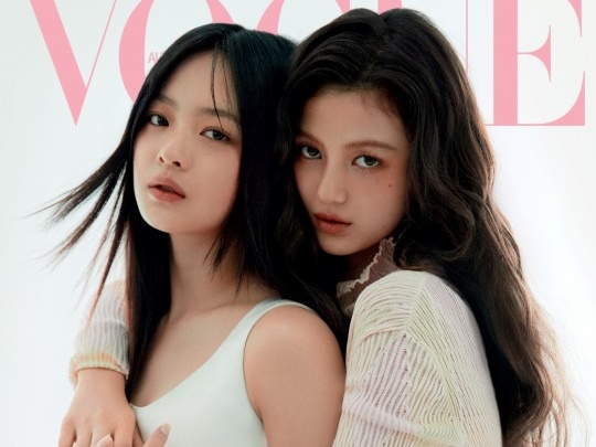 【写真】NewJeans・ハニ＆ダニエル、仲睦まじい“バックハグ”SHOT 豪ファッション誌で語った「グループ愛」