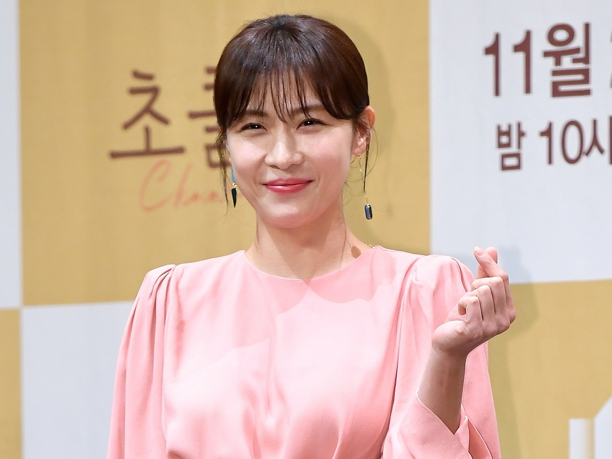 “NHK韓流ドラマの女王”ハ・ジウォン（45）、女優を辞めようと考えたことも…率直なトークと人柄で魅了