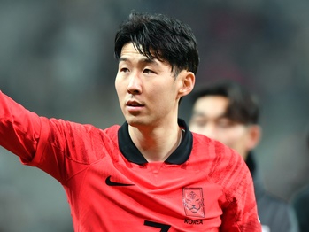 “コンテ更迭”に黙る場面も…ソン・フンミン言及「幸せな旅だったが…すみません」【現地取材】
