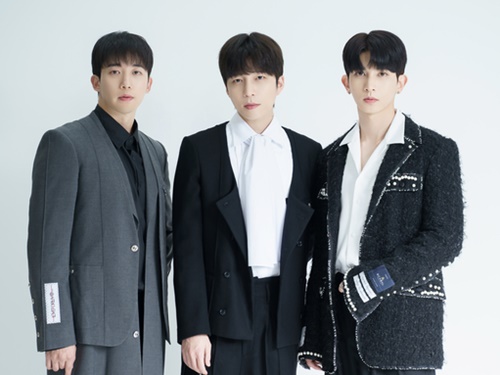 U-KISSがデビュー15周年記念アルバムで5年6カ月ぶりカムバック、7月には日本でコンサート開催