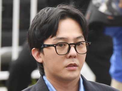 G-DRAGONはやはり“潔白”？麻薬疑惑を提起した女性が今になって供述撤回…捜査への影響は