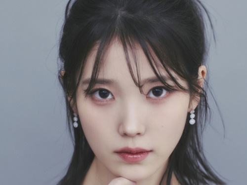 「告発はイメージ傷つけるため。相応の責任を」盗作疑惑浮上のIU、事務所が見解と対応を発表