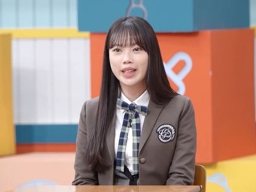 18歳で妊娠…6・5・4歳の年子を抱える韓国の“高校生ママ”、抜群の美貌に人気番組MCも驚き？