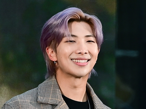 BTS・RM、深刻な検査結果明かす…極度の近視も手術は考えず？「そのまま生きます」