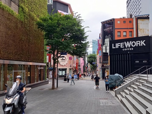 韓国の消費者心理は「悲観的」に…物価高、金利高、為替レート高の“3高”が影響か
