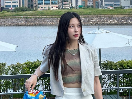 大学入学・医師免許を取り消された韓国元法相の“美しき”ユーチューバー娘、式場選びエピソード披露