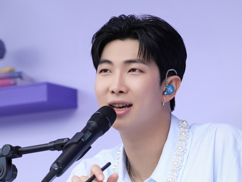 BTS・RMが“20代最後”の誕生日を自ら祝福、ファンへの愛も伝える「なんて恵まれた人生でしょう」