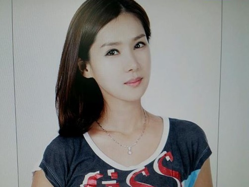 代役を使わずスカイダイビングの訓練中に行方不明に…不慮の事故でこの世を去った韓国女優、10周忌