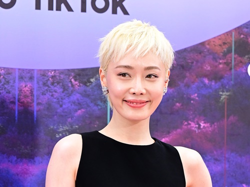 不良・いじめ加害で物議の『ザ・グローリー』女優キム・ヒオラ、当事者たちと和解へ「応援する」【全文】