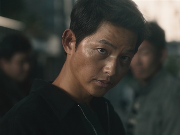 ソン・ジュンギの“危険な顔”が垣間見える予告…カンヌ絶賛の映画『ファラン』が遂にベールを脱ぐ