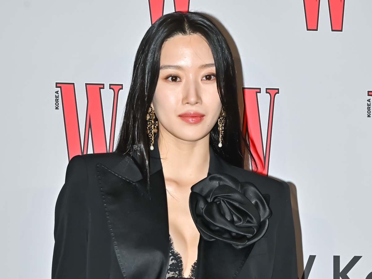 タトゥーがそんなところに…女優ムン・ガヨンが初の“アンダーウェア”撮影に挑戦、初休息期を語る【PHOTO】