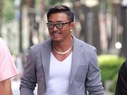秋山成勲、妻のSHIHOと服を共有している？BIGBANGメンバーとのファッションの共通点とは