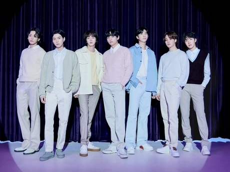 BTSとの再契約について「“痛み”もあったが…」とHYBE議長が明かす。『花様年華』“10周年アルバム”も？