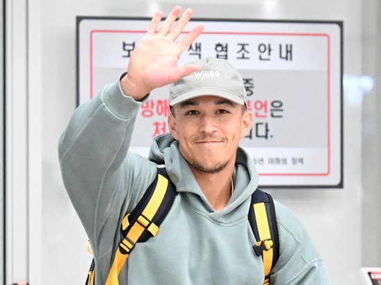 韓国野球史初の外国籍選手エドマンがついに代表合流！滞在期間には祖母との食事も予定【WBC2023】