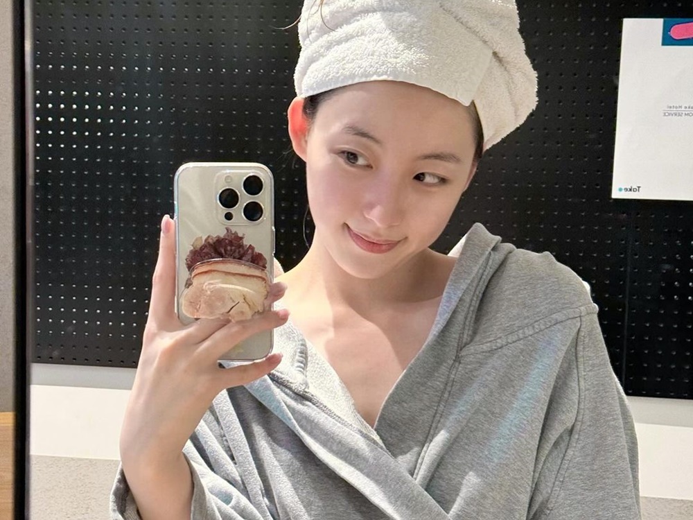 【写真】韓国22歳チアのハ・ジウォン、“すっぴんバスローブ”にファン衝撃「本当に素晴らしい」