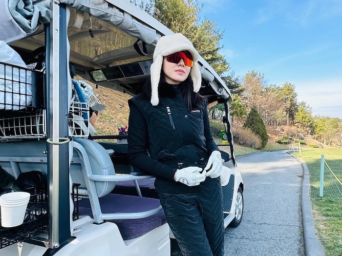“美しすぎるママ”女優ソン・イェジン（41）、愛らしさは隠しきれず…「今年最後のゴルフ」