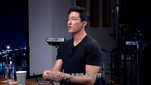 ダニエル・ヘニー