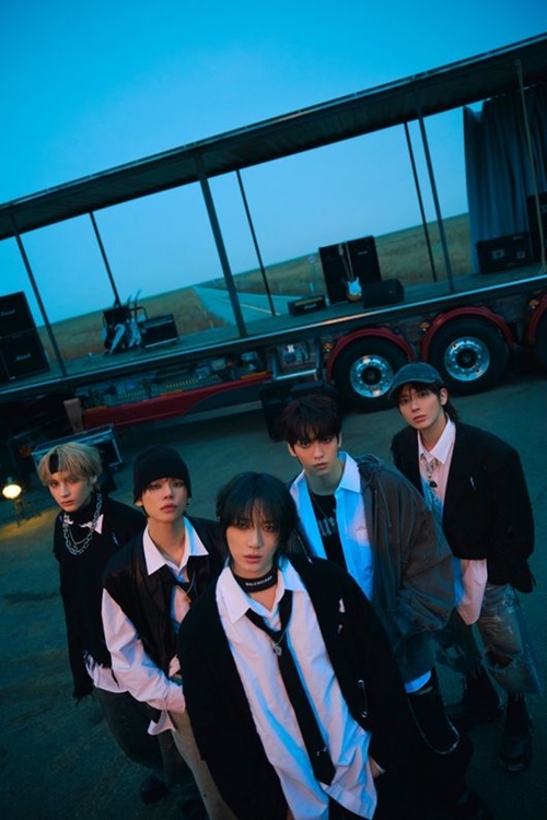 TOMORROWXTOGETHER