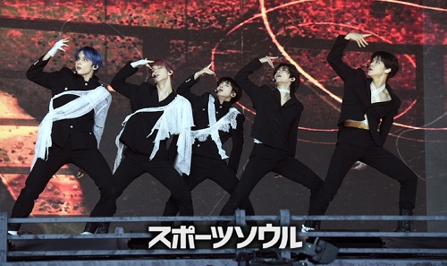 TOMORROW X TOGETHER