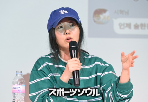 ミン・ヒジン代表