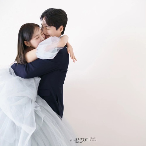 ムン・ジイン、キム・ギリ