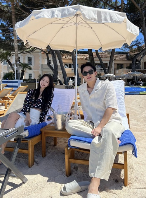 ハン・イェスルと夫