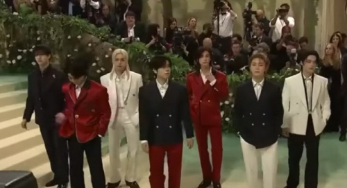 Stray Kids