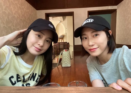 キム・テヒ（左）、ハ・シウン