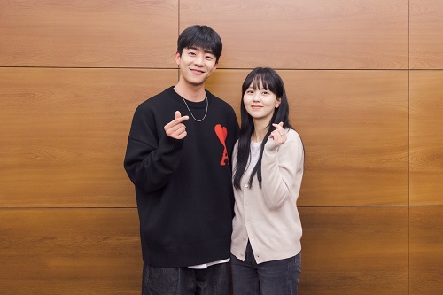 チェ・ジョンヒョプ（左）とキム・ソヒョン