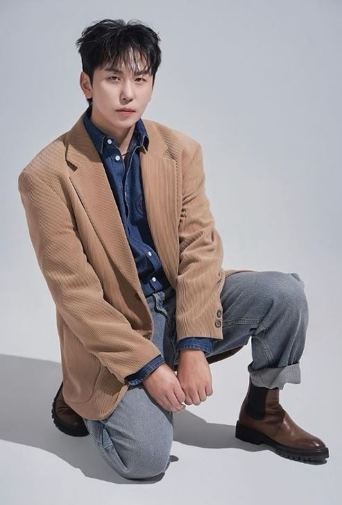 イ・ウォンソク