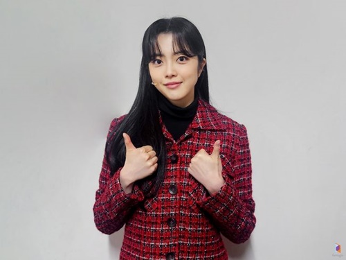 Weki Meki、チ・スヨン