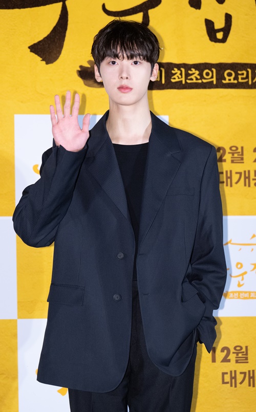 ASTRO・ユンサナ